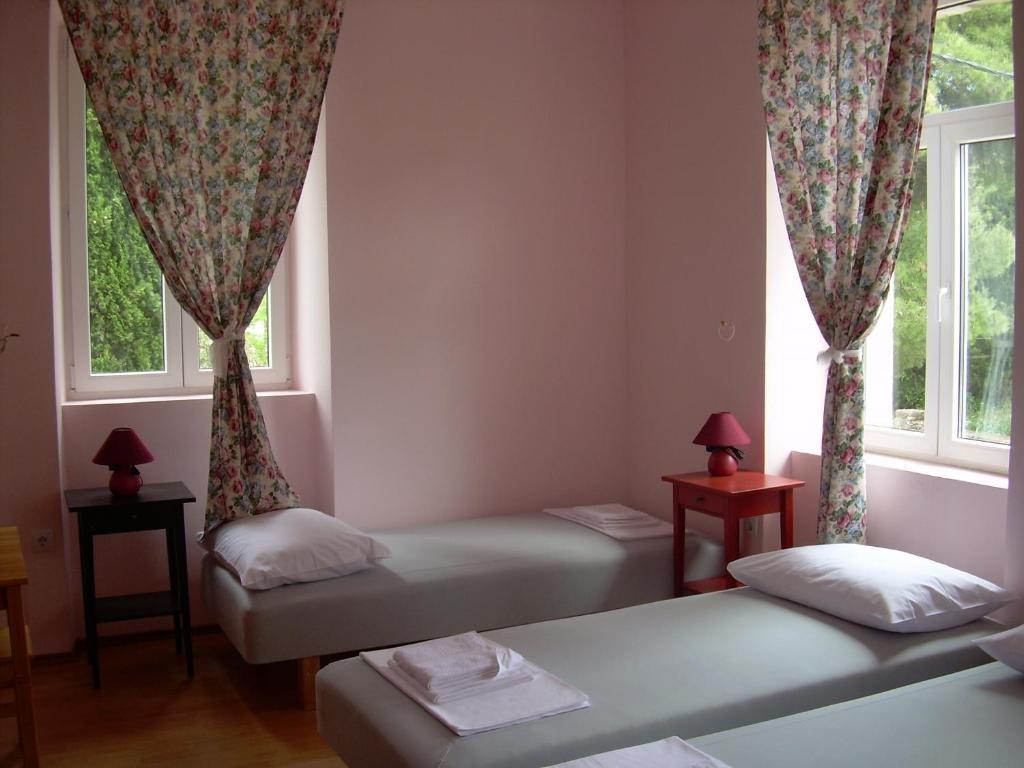 Phara Hostel Gdinj ห้อง รูปภาพ